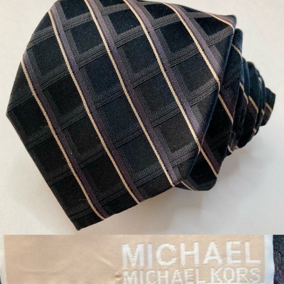 Michael Kors Black Striped Classic Men’s Silk Tie - Picture 1 of 5